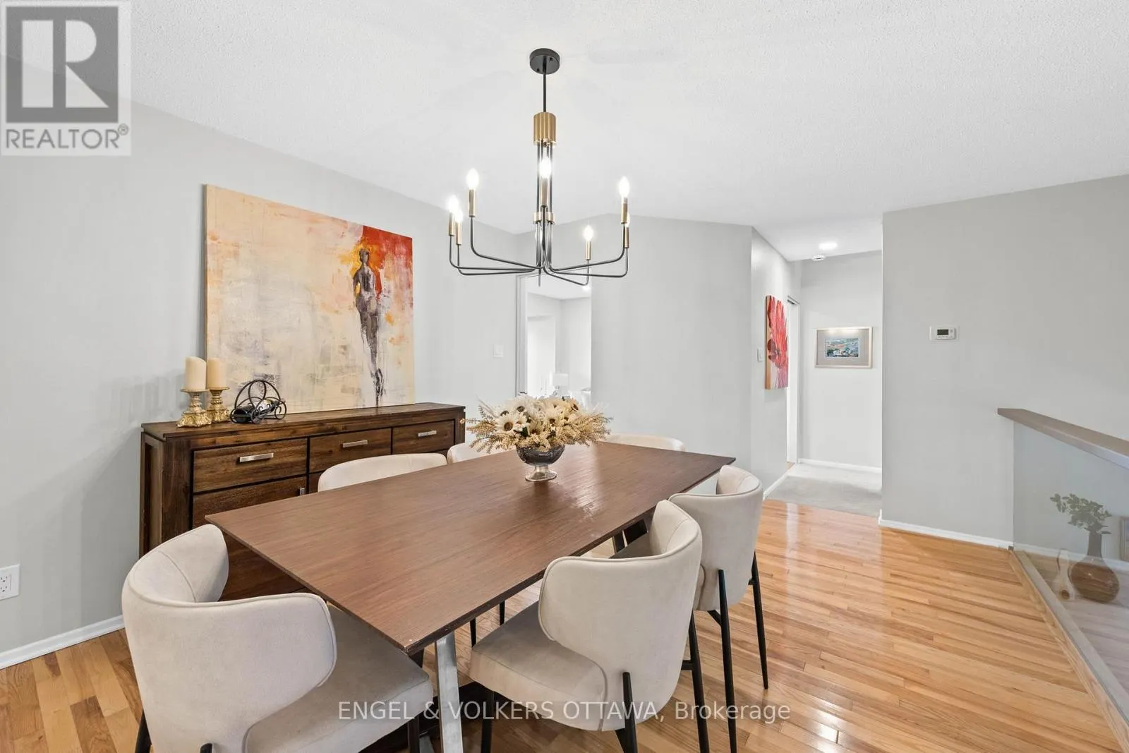 35 - 35 BELVEDERE CRESCENT