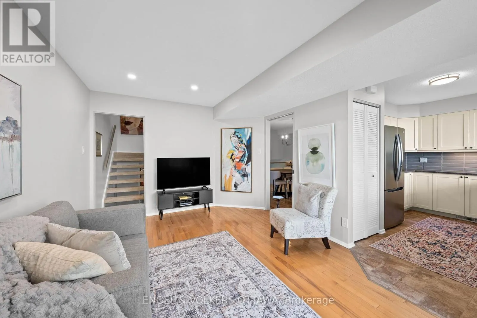 35 - 35 BELVEDERE CRESCENT