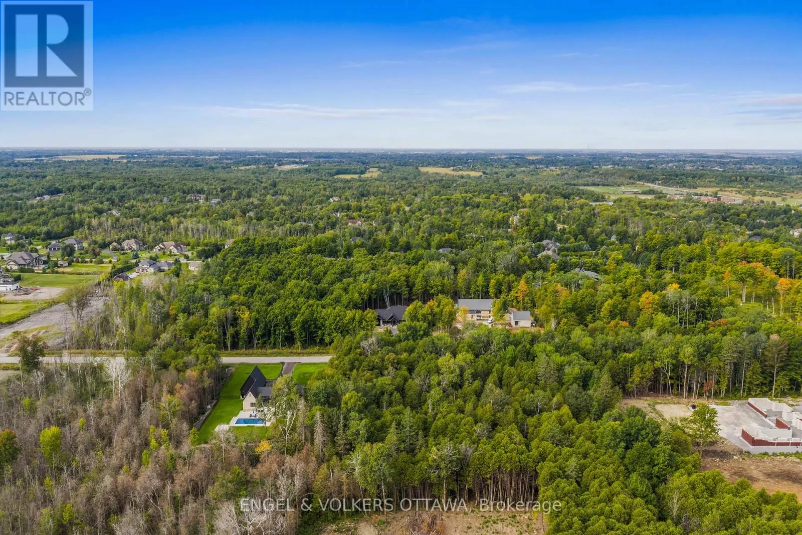 2327 KILCHURN TERRACE