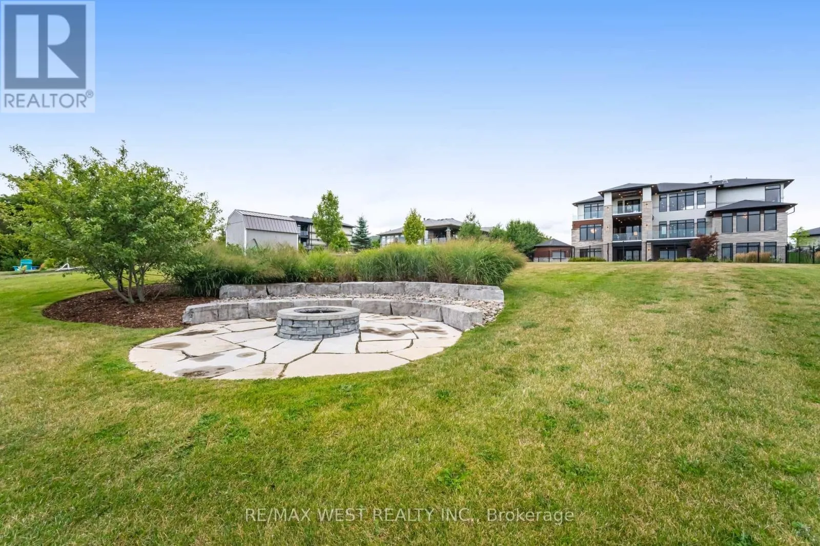 83 NAVIGATION DRIVE