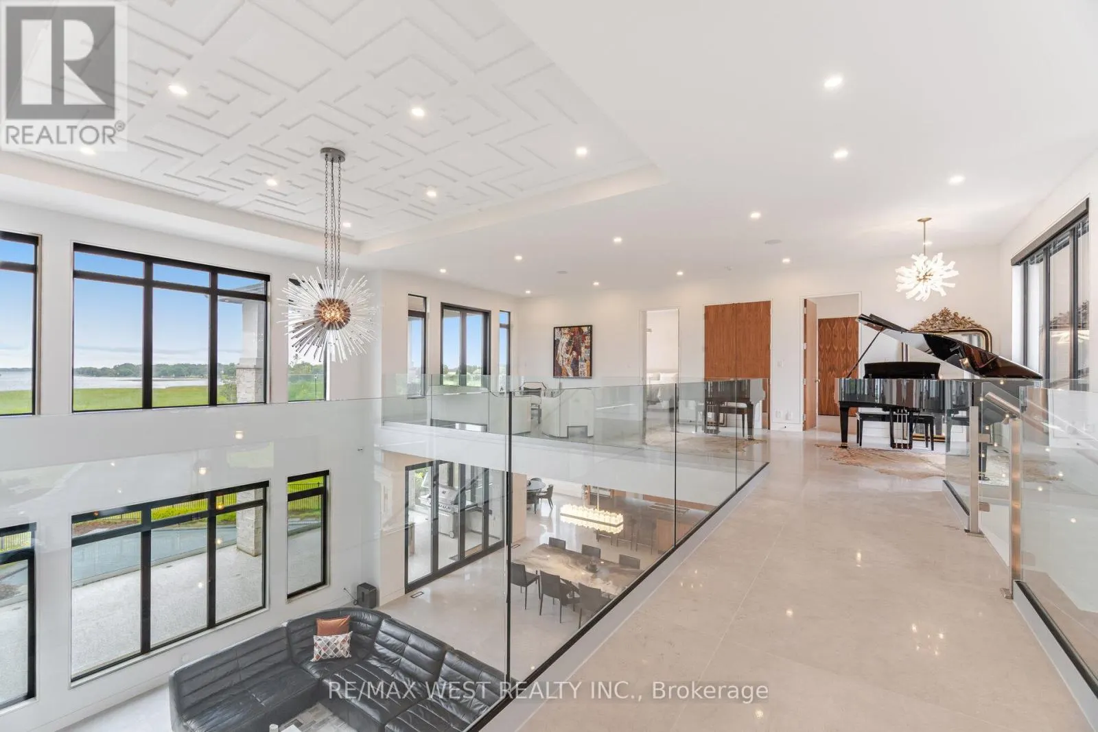 83 NAVIGATION DRIVE