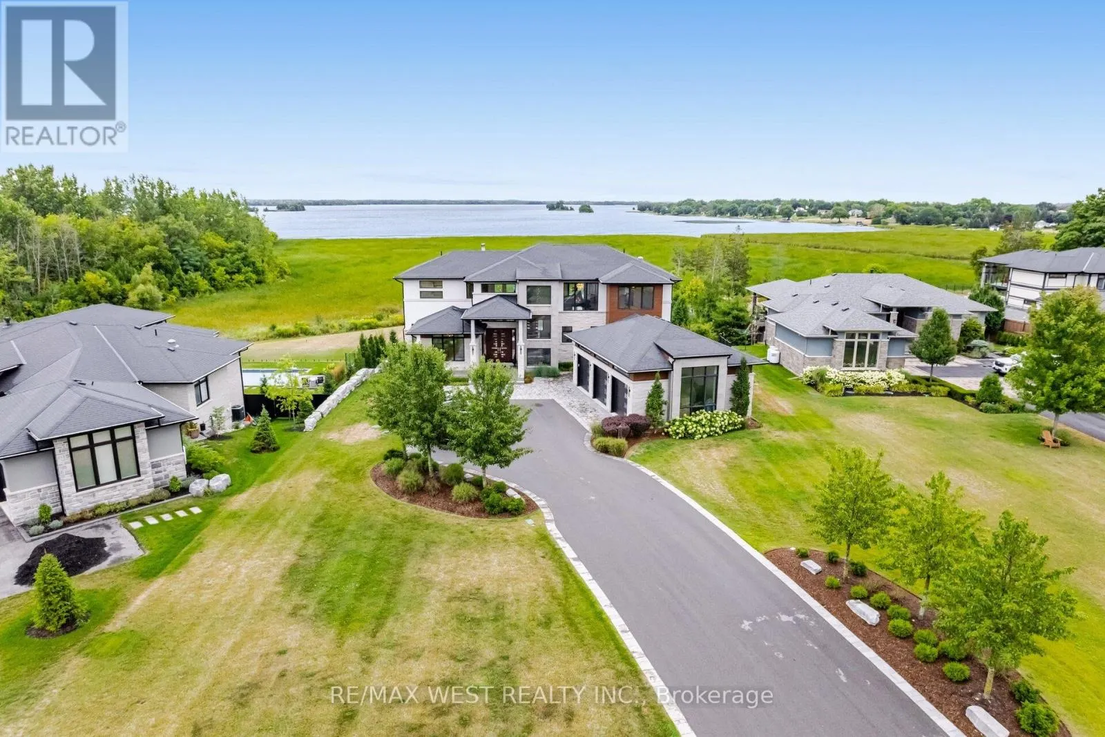 83 NAVIGATION DRIVE