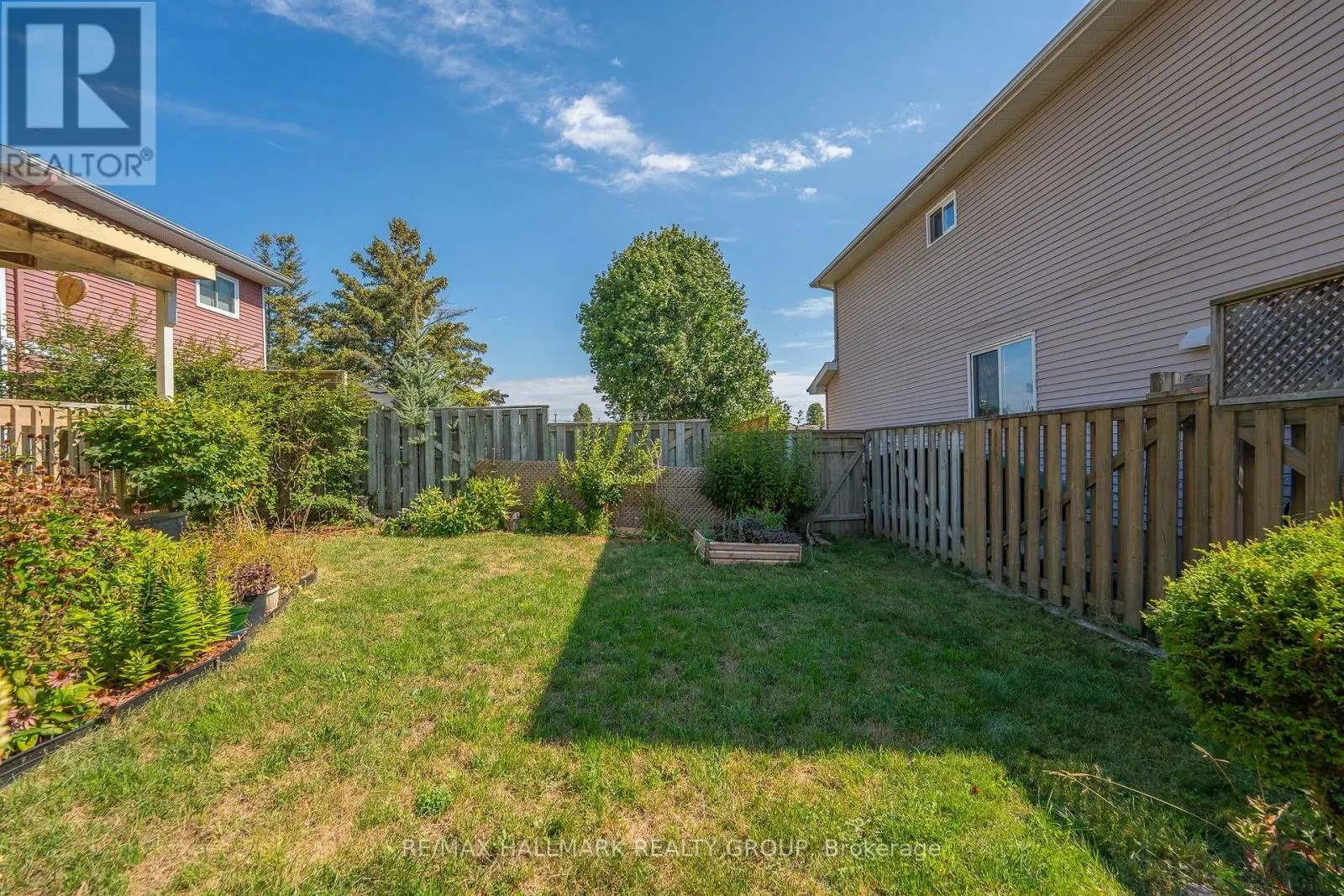 41 SOVEREIGN AVENUE