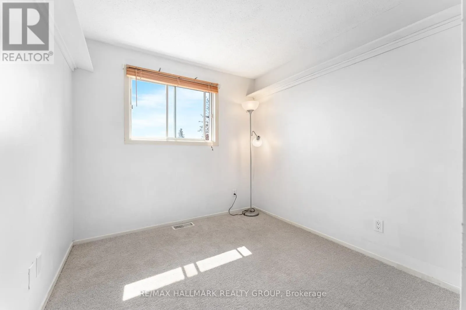 41 SOVEREIGN AVENUE