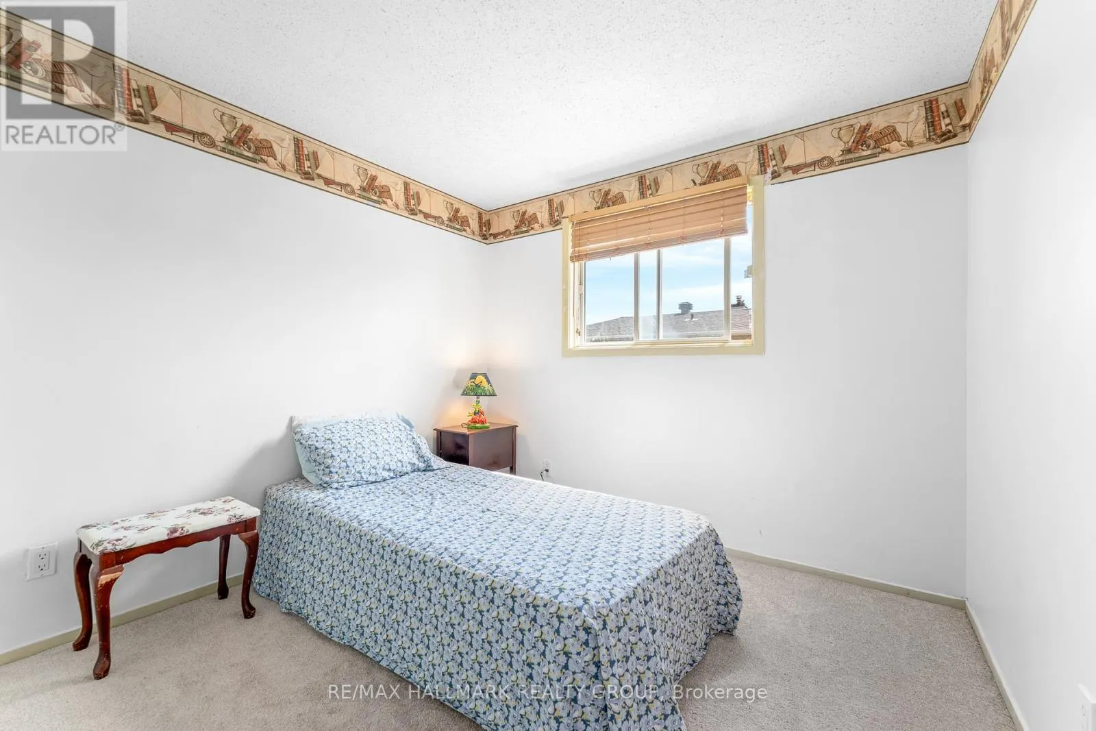 41 SOVEREIGN AVENUE