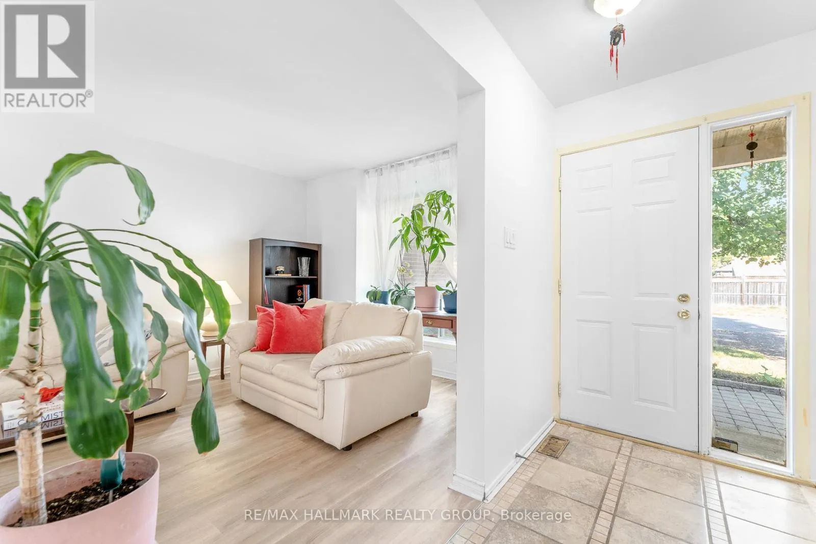 41 SOVEREIGN AVENUE