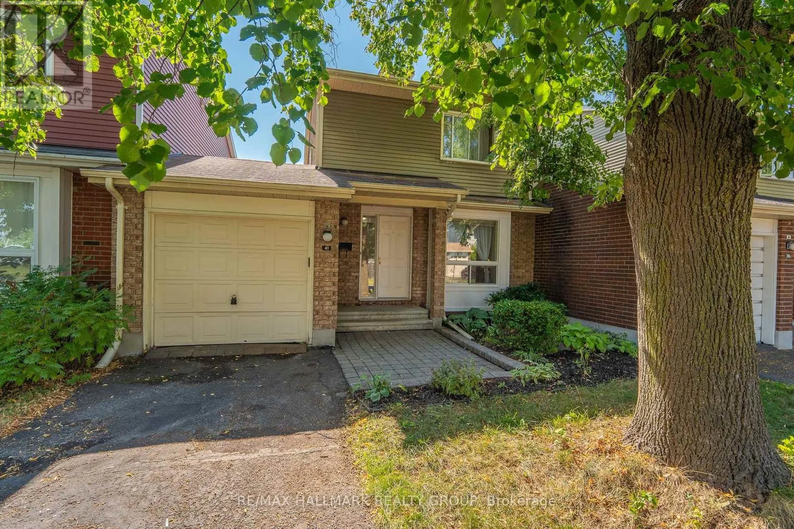 41 SOVEREIGN AVENUE