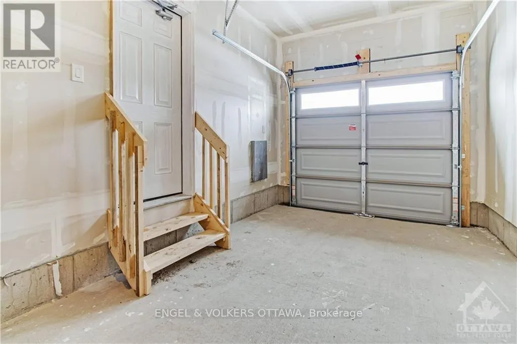 588 DECOEUR DRIVE