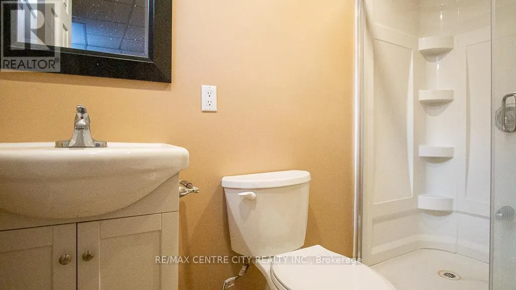 371 RIDGEVIEW COURT