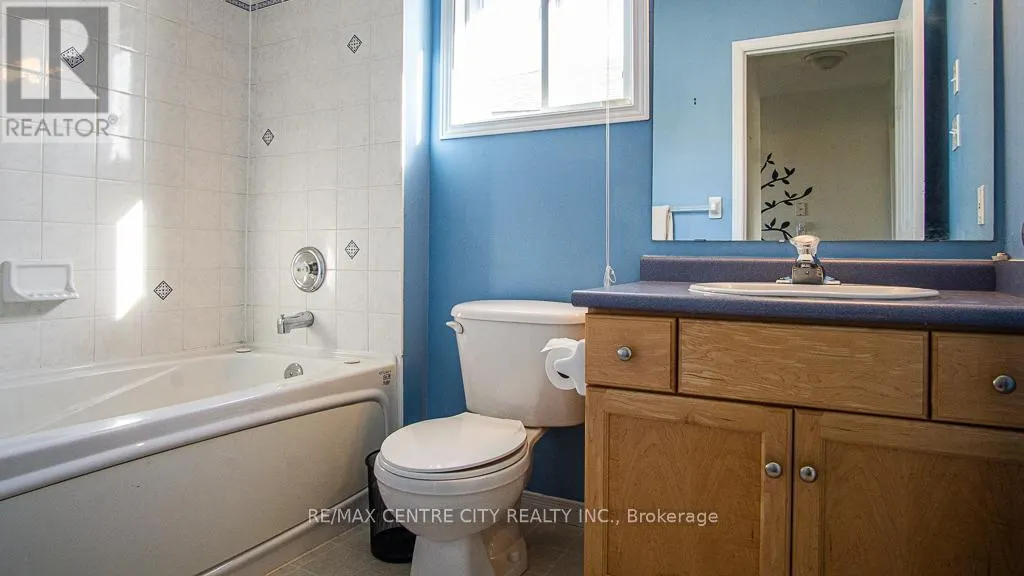 371 RIDGEVIEW COURT