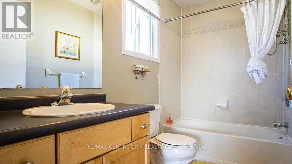 371 RIDGEVIEW COURT