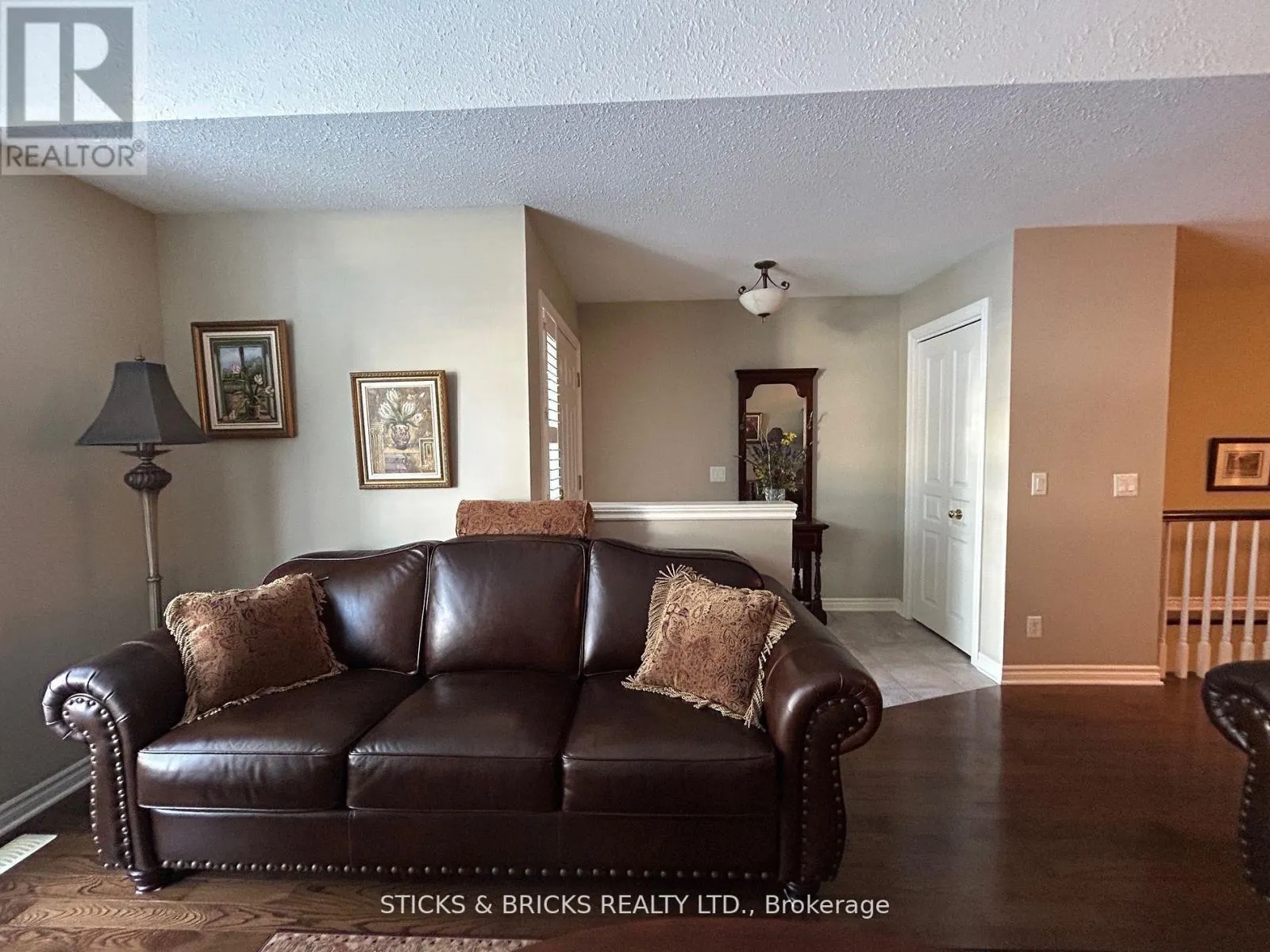 12 - 3241 MONTROSE ROAD, #12
