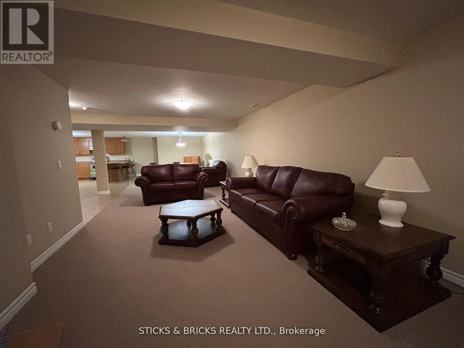 12 - 3241 MONTROSE ROAD, #12