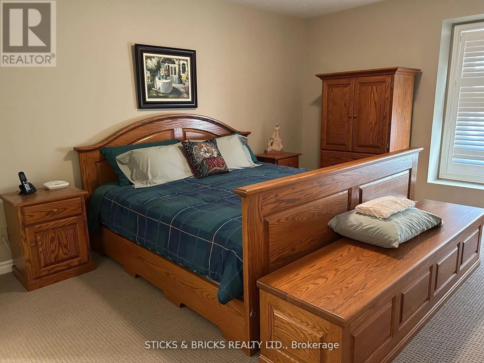 12 - 3241 MONTROSE ROAD, #12