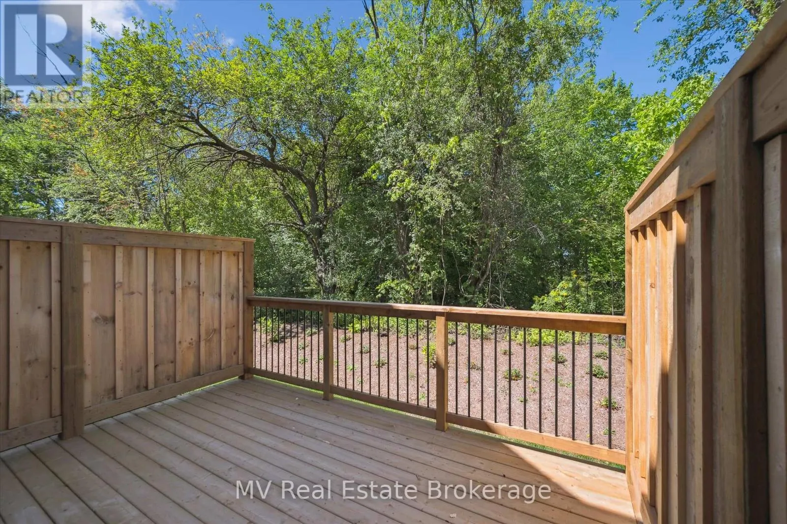 44 FIELDSTONE LANE PRIVATE