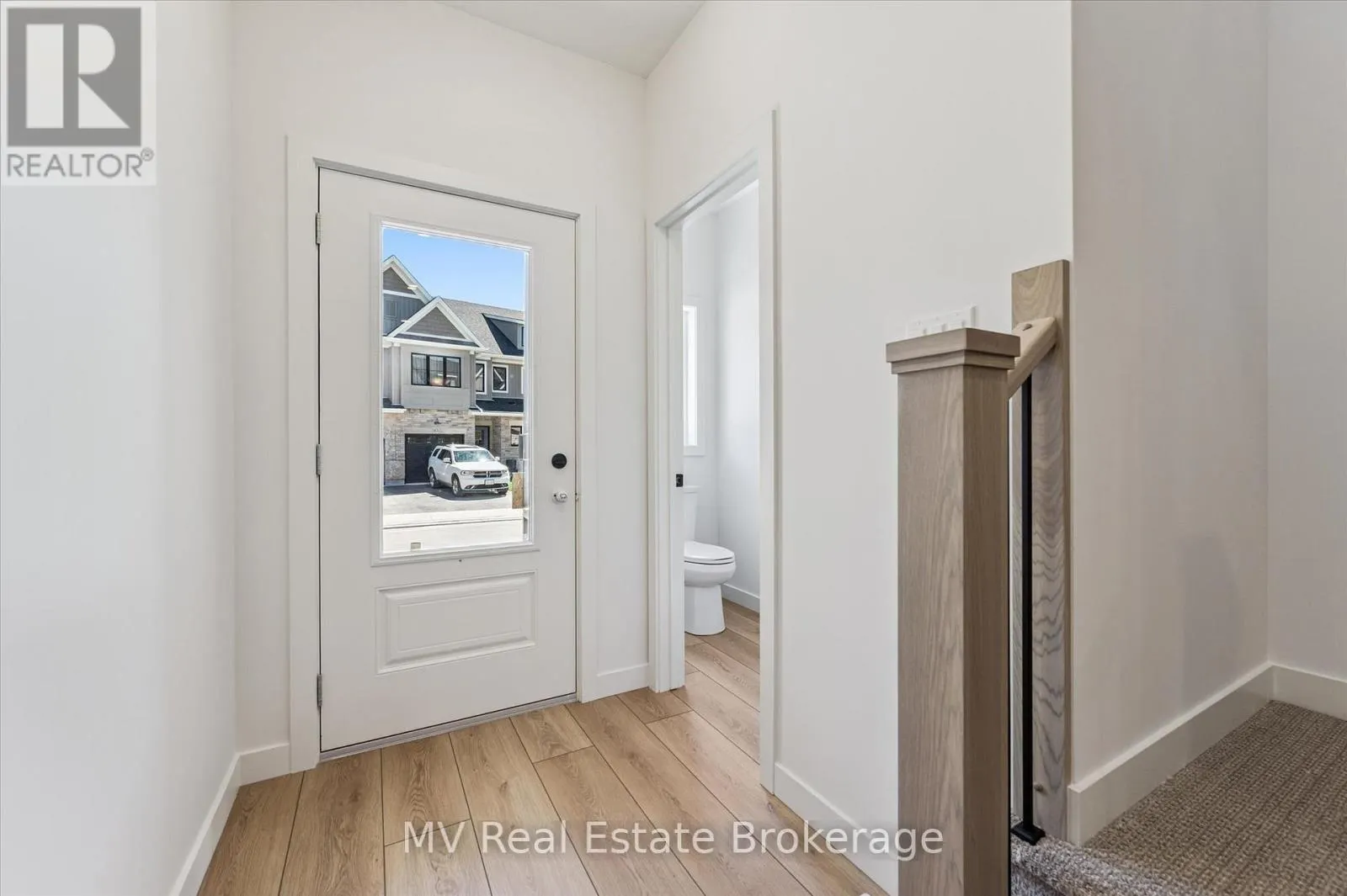 44 FIELDSTONE LANE PRIVATE