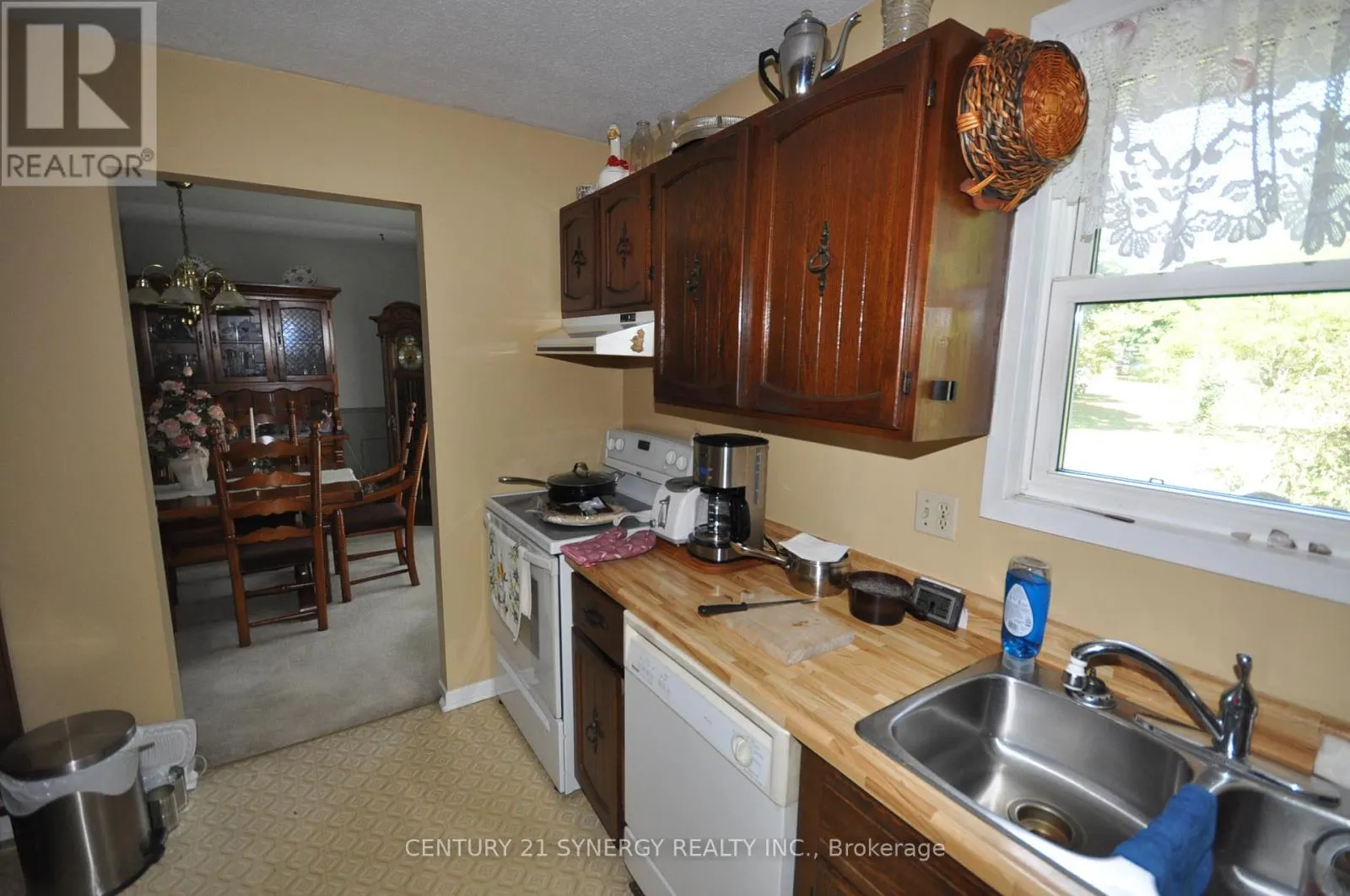 186 GOLF CLUB ROAD N