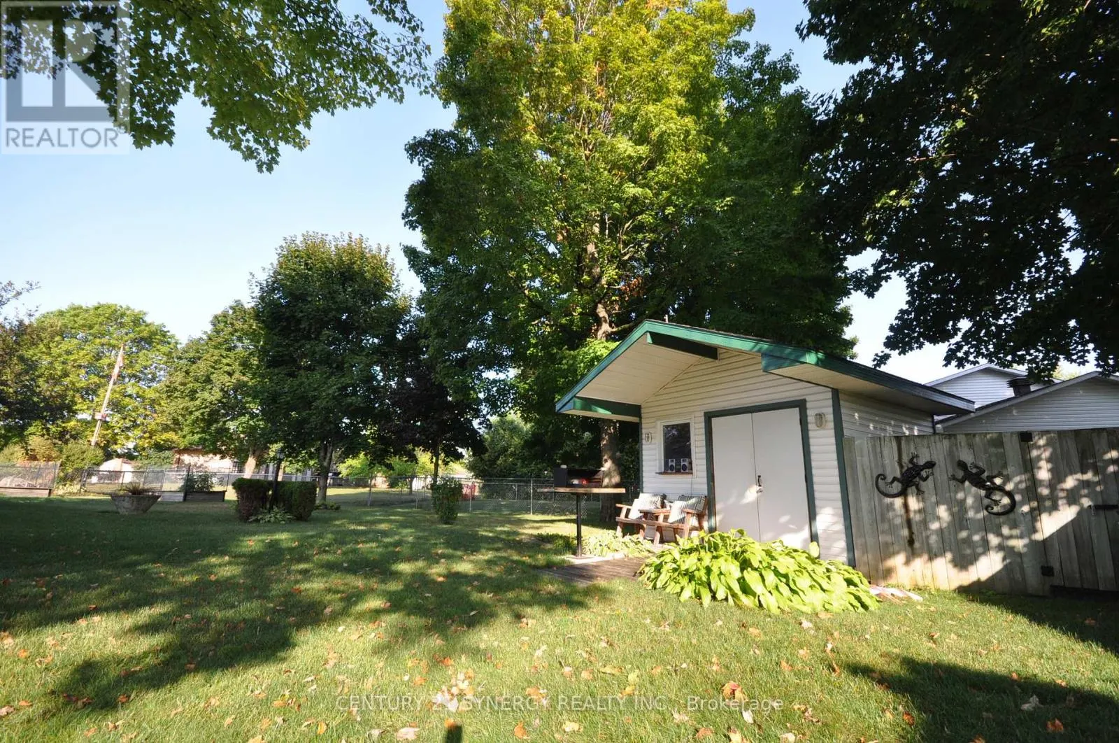 186 GOLF CLUB ROAD N