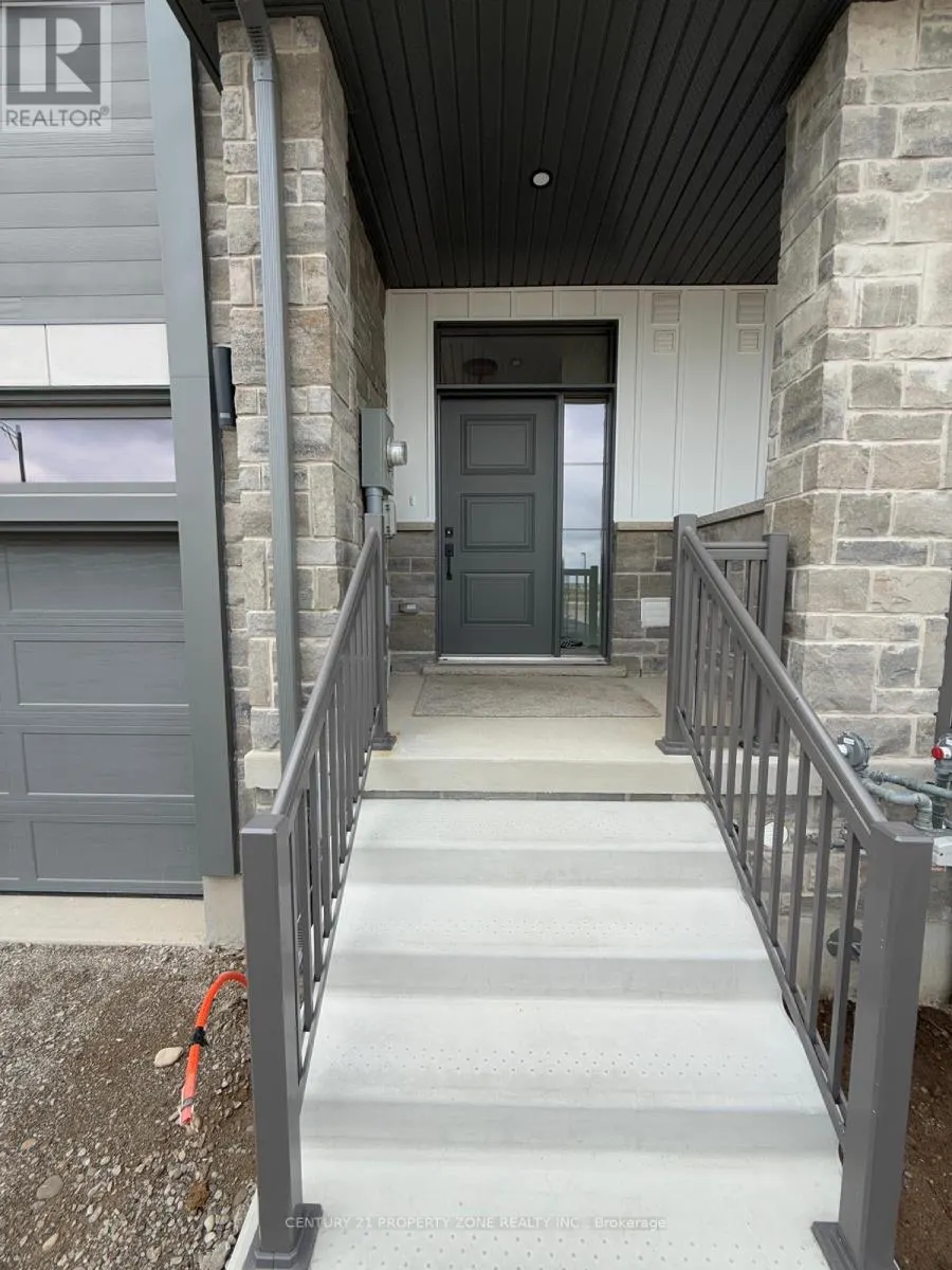35 RIVERGREEN CRESCENT