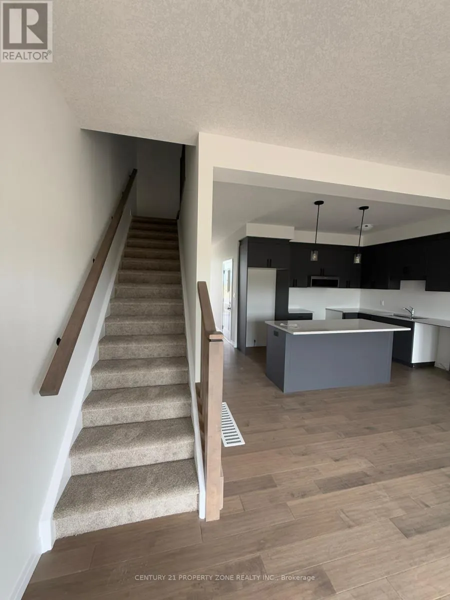 35 RIVERGREEN CRESCENT