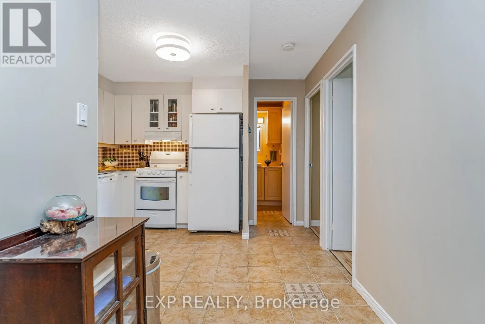 1301 - 415 GREENVIEW AVENUE