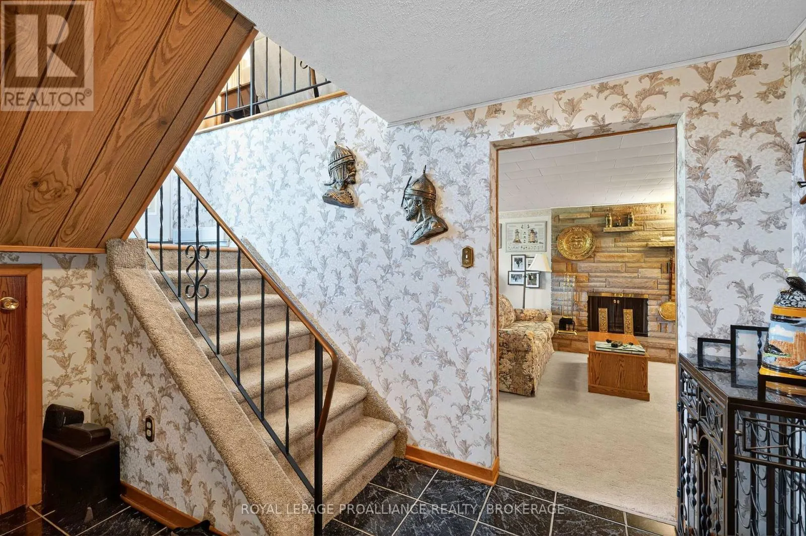 862 BERWICK PLACE