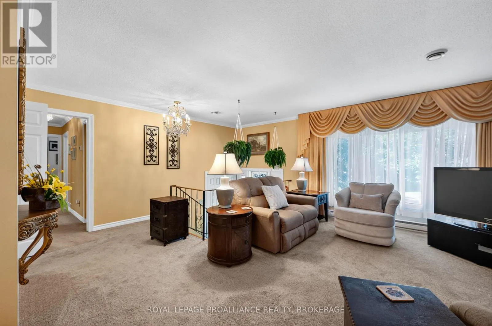 862 BERWICK PLACE