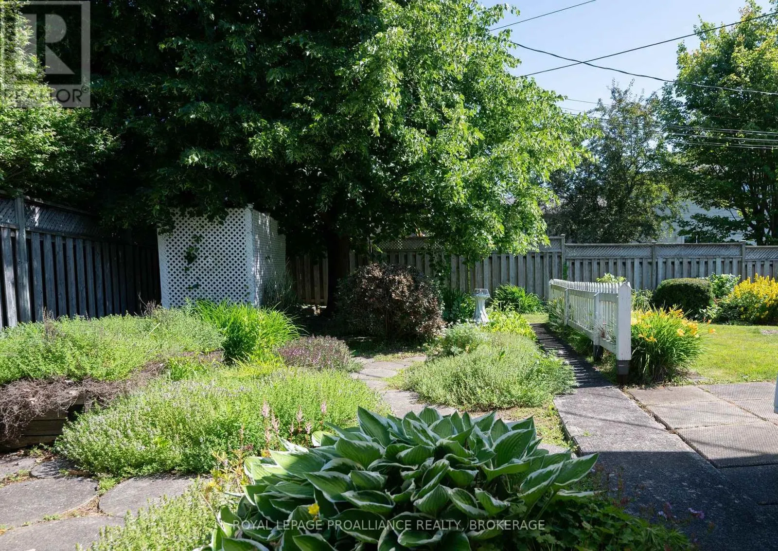 862 BERWICK PLACE