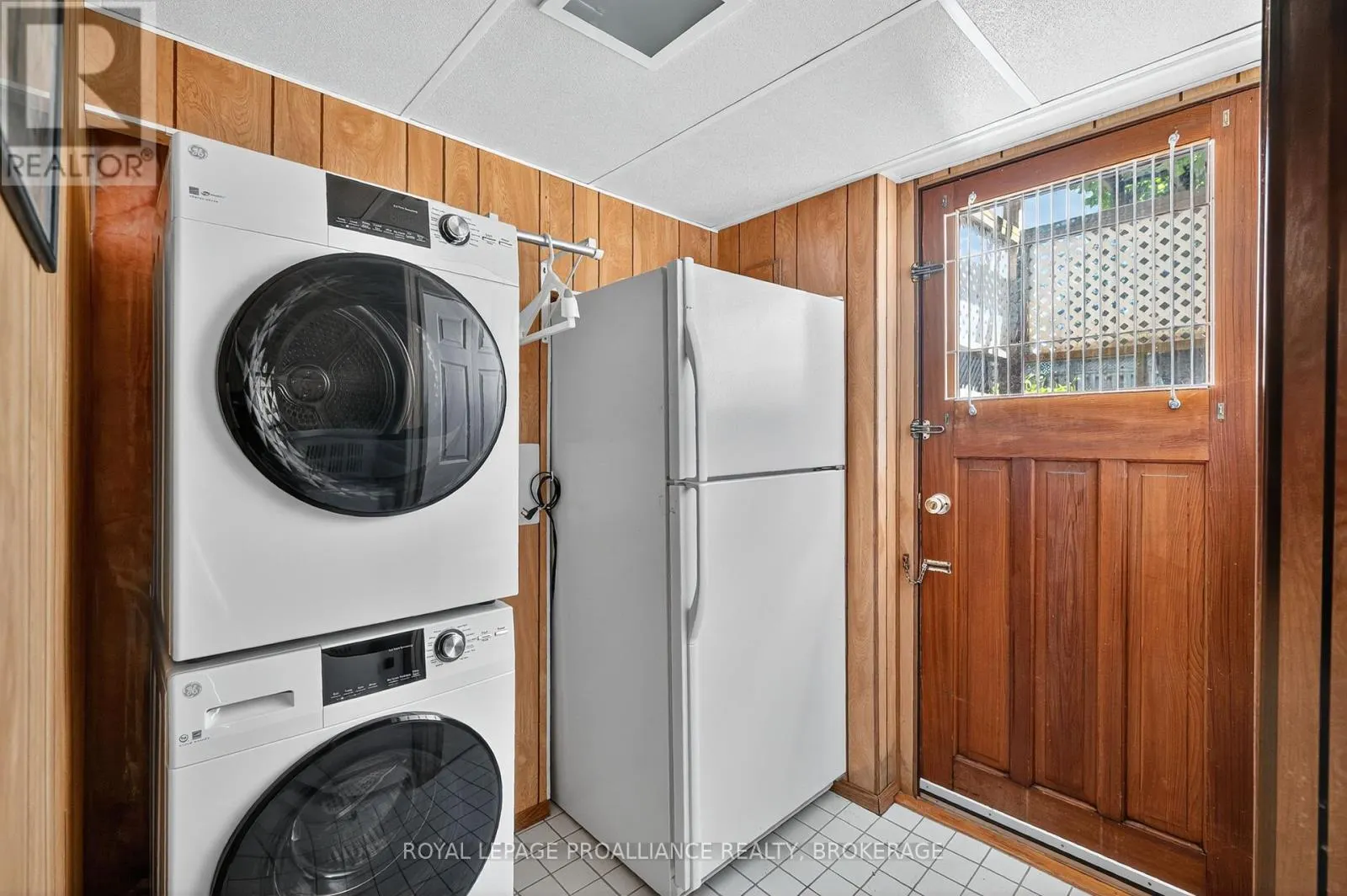 862 BERWICK PLACE