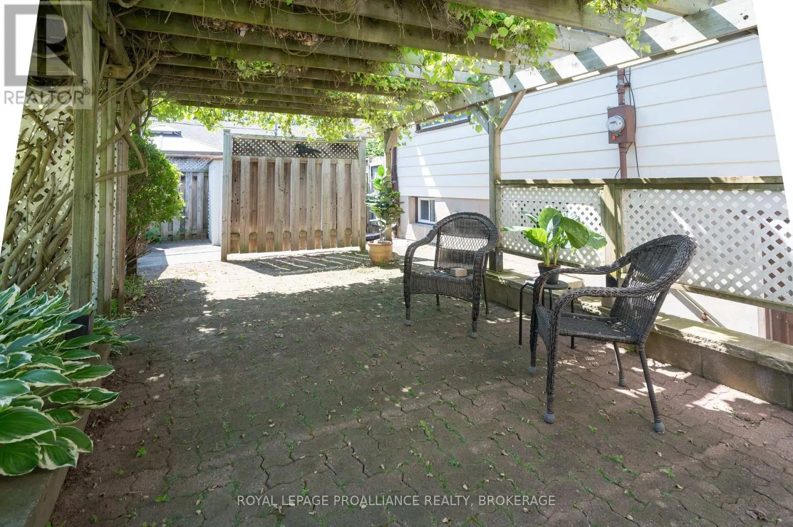 862 BERWICK PLACE
