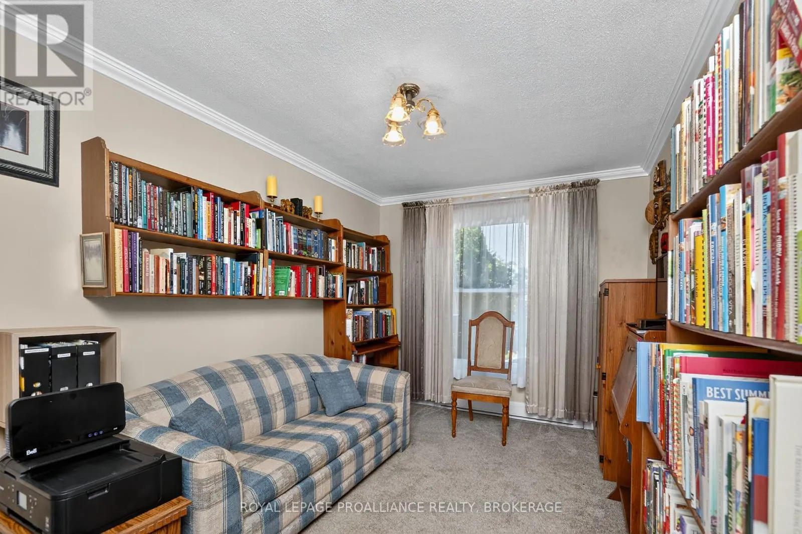 862 BERWICK PLACE