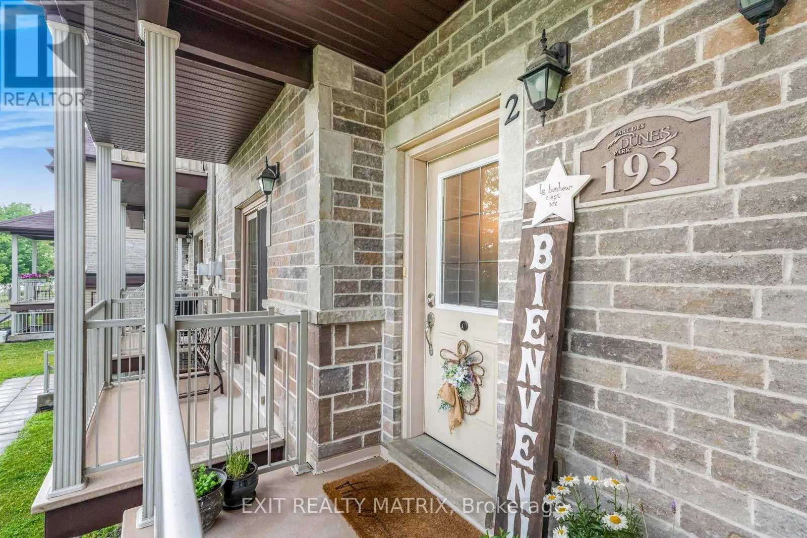 2 - 193 BOURDEAU BOULEVARD