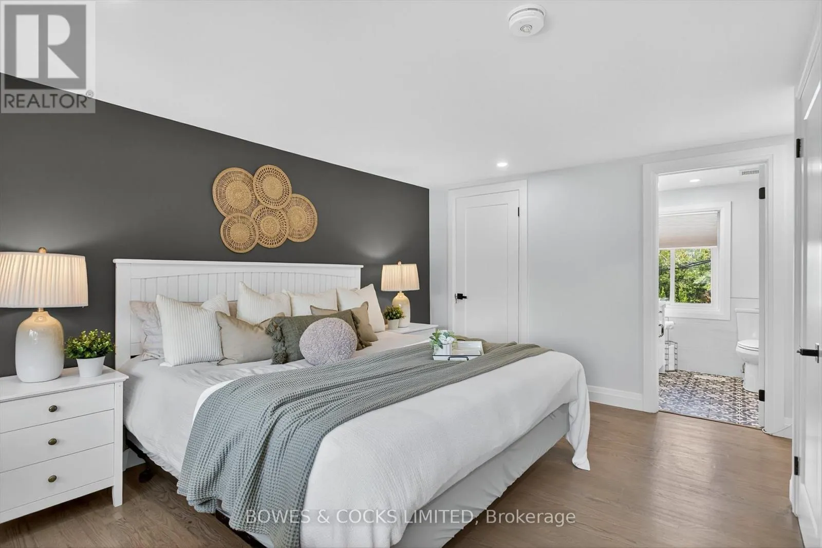 32 STURGEON GLEN ROAD