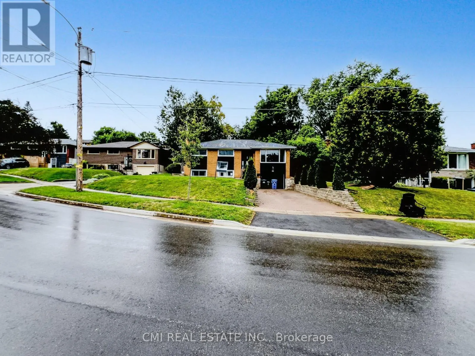 66 ROSEWOOD AVENUE