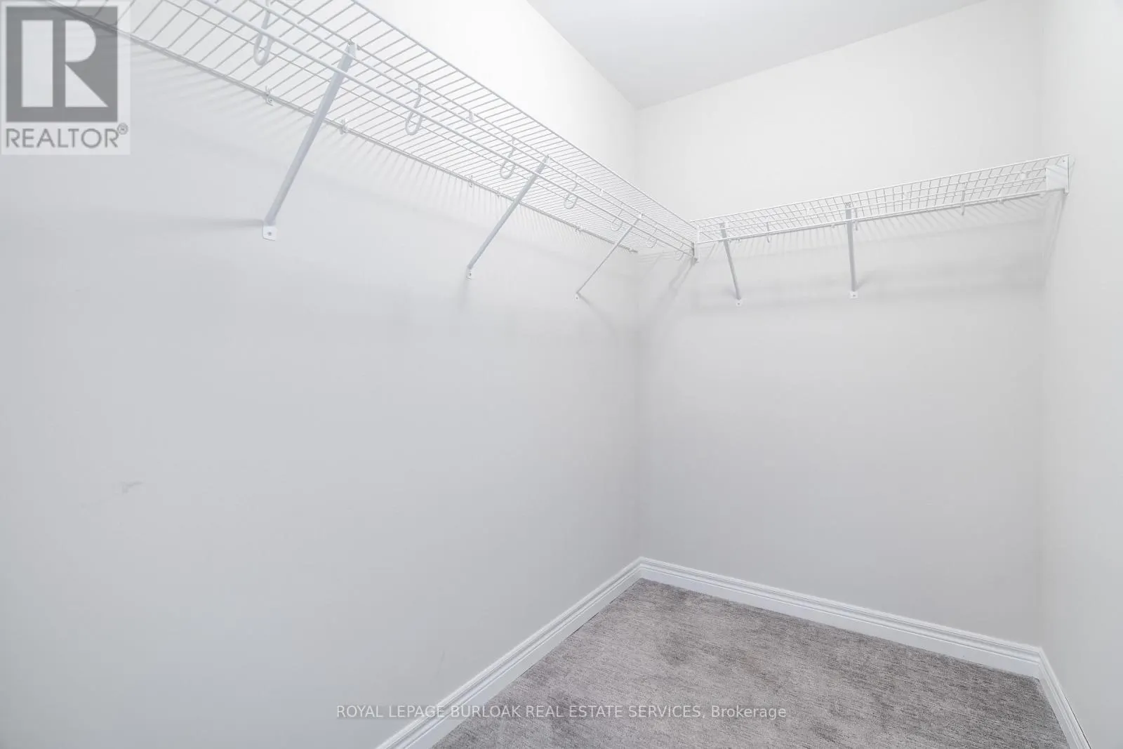 127 STARFIRE CRESCENT