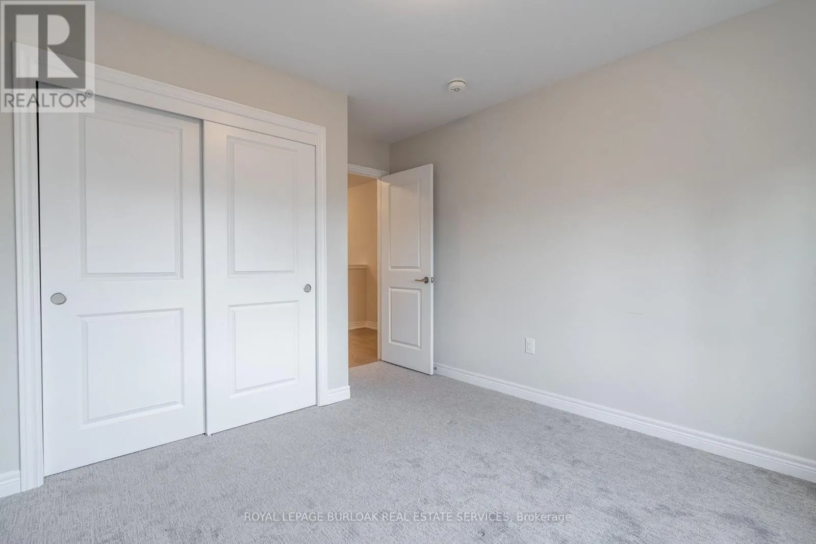 127 STARFIRE CRESCENT