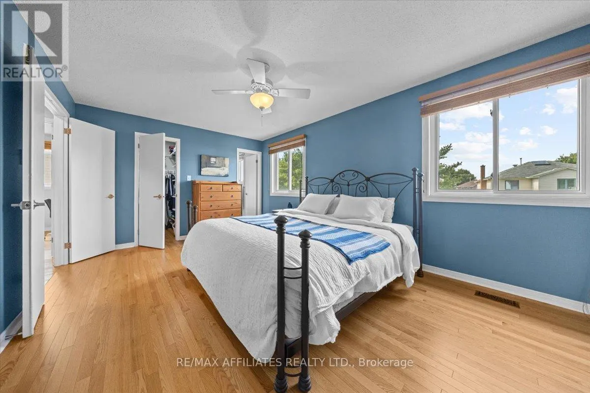 605 FALWYN CRESCENT