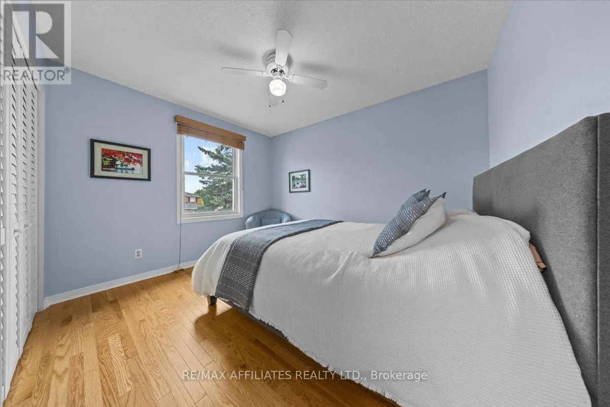 605 FALWYN CRESCENT