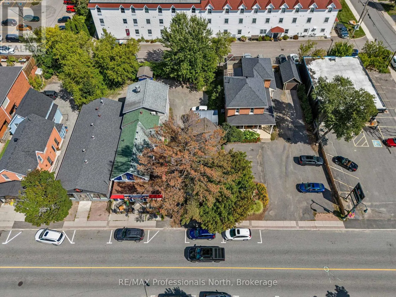153 MANITOBA STREET