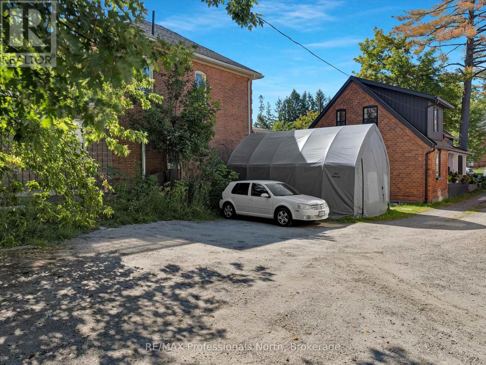 153 MANITOBA STREET