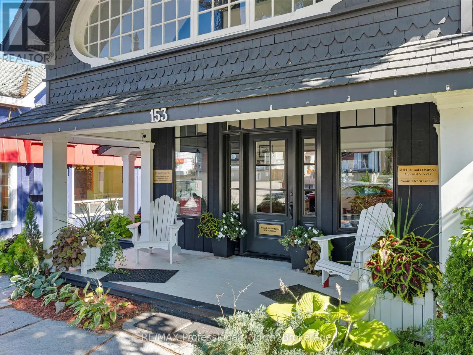 153 MANITOBA STREET