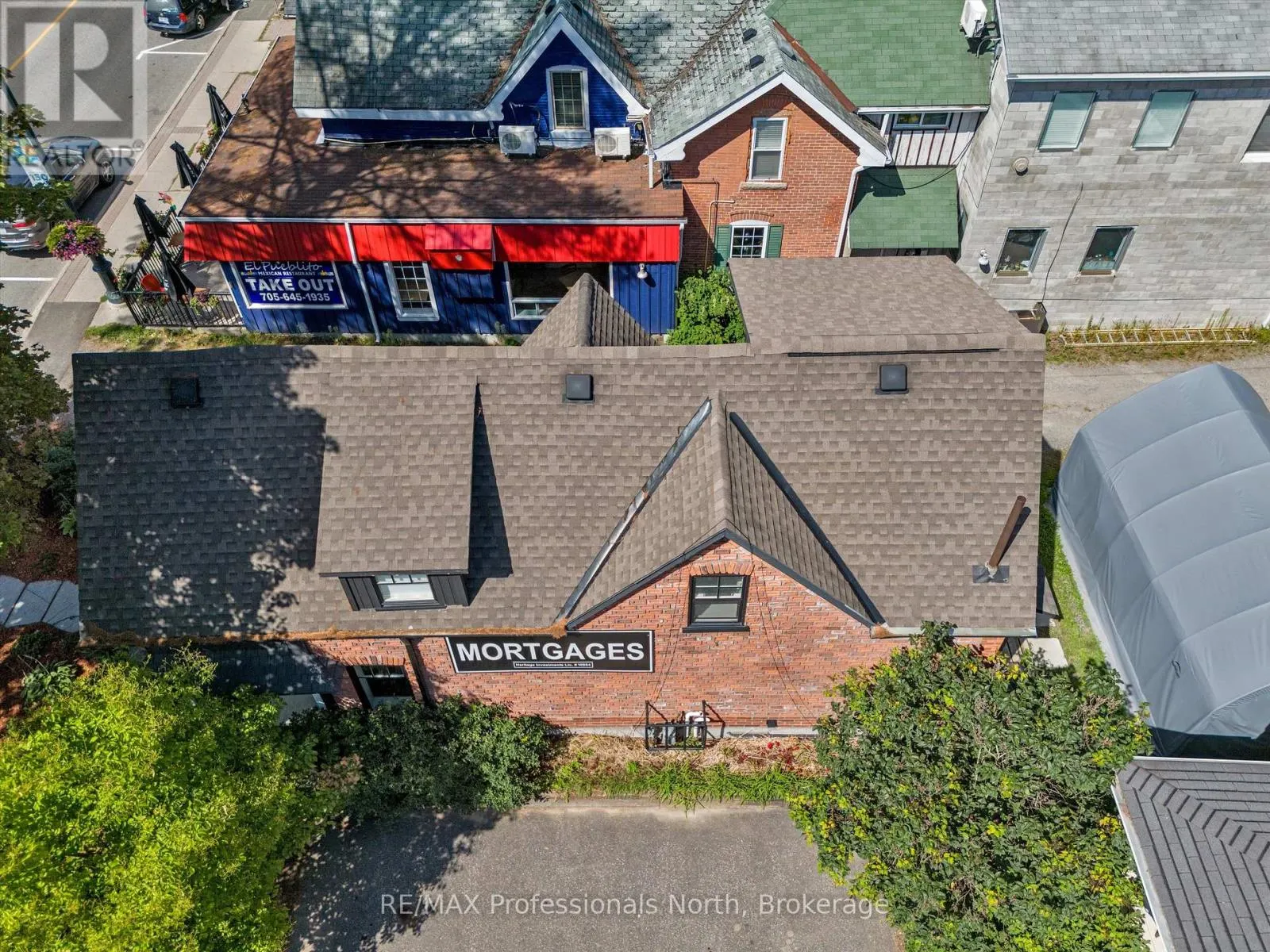153 MANITOBA STREET