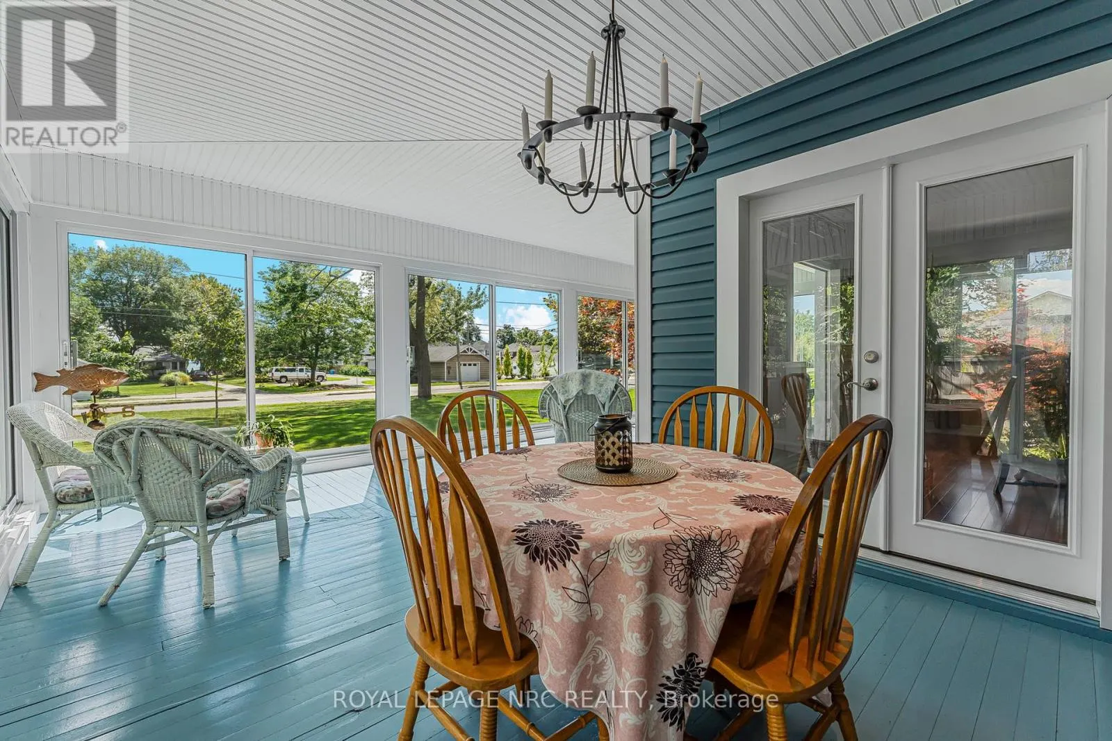 880 EDGEMERE ROAD