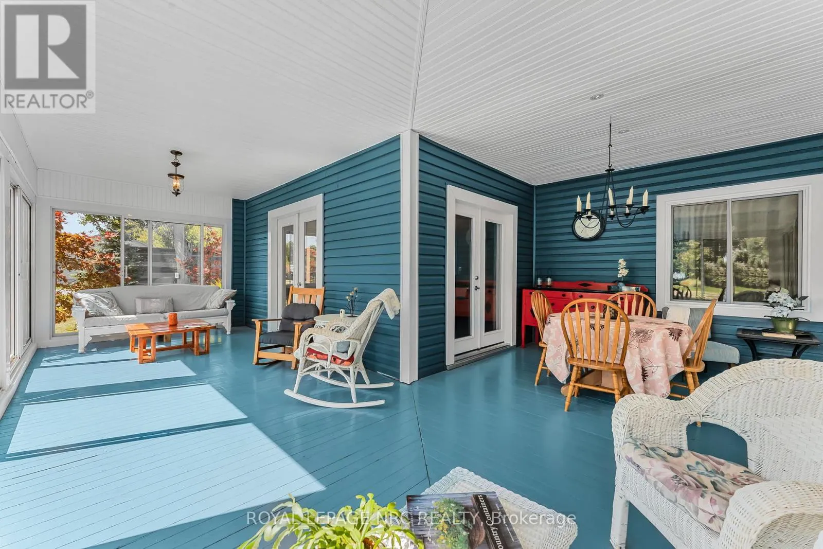 880 EDGEMERE ROAD