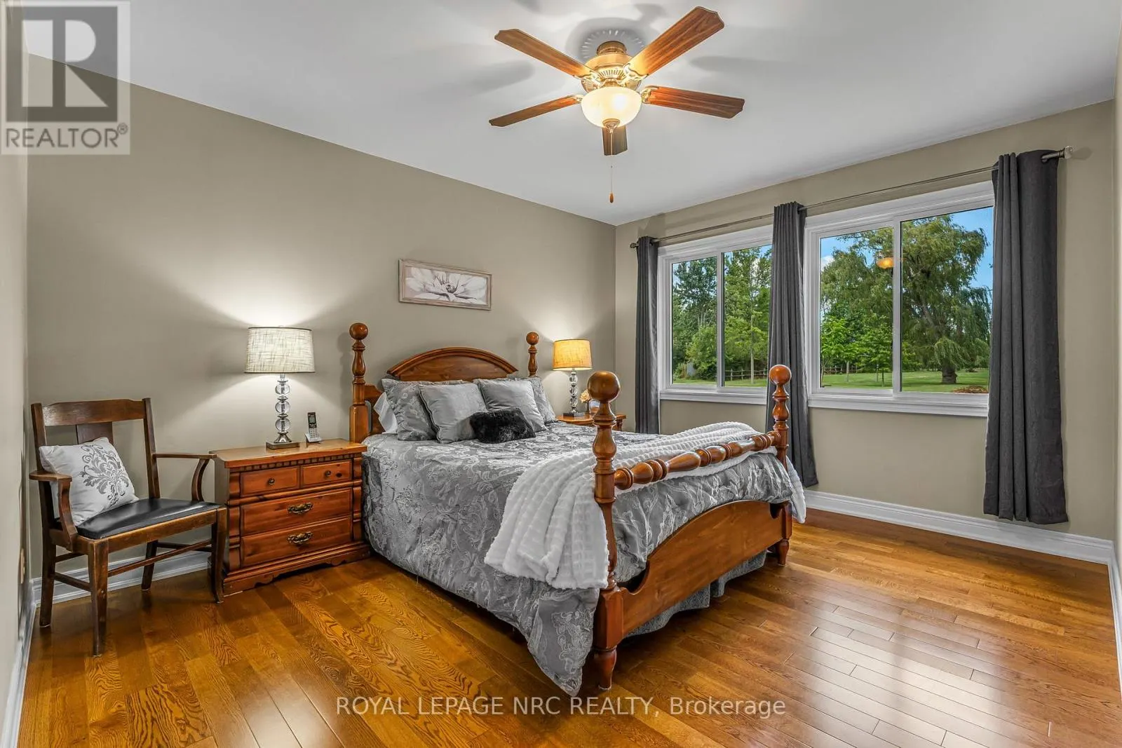 880 EDGEMERE ROAD