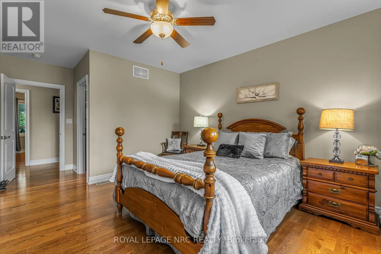 880 EDGEMERE ROAD