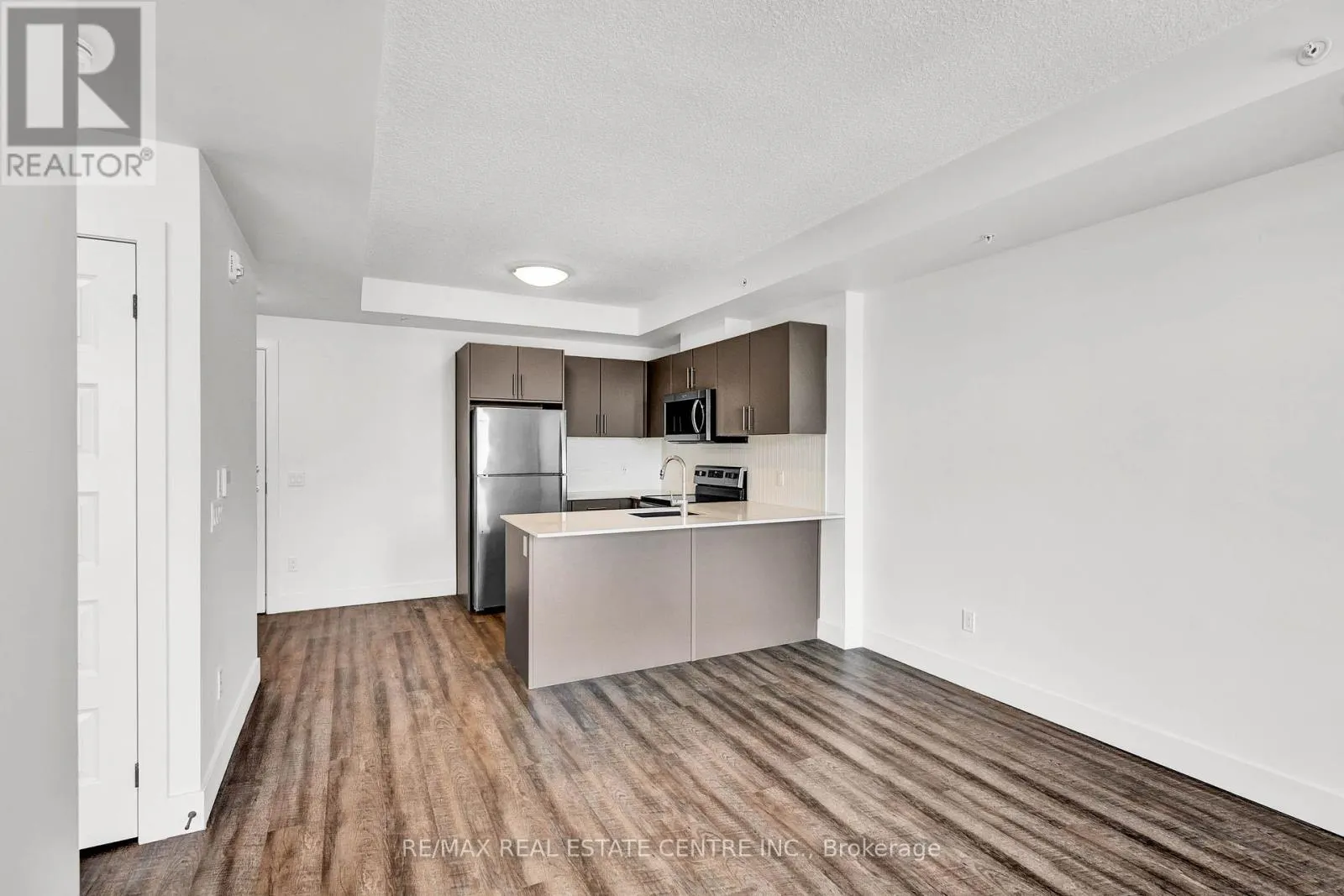 503 - 107 ROGER STREET