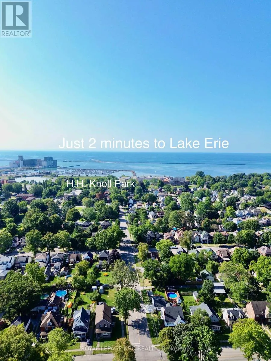 235 CLARENCE STREET W