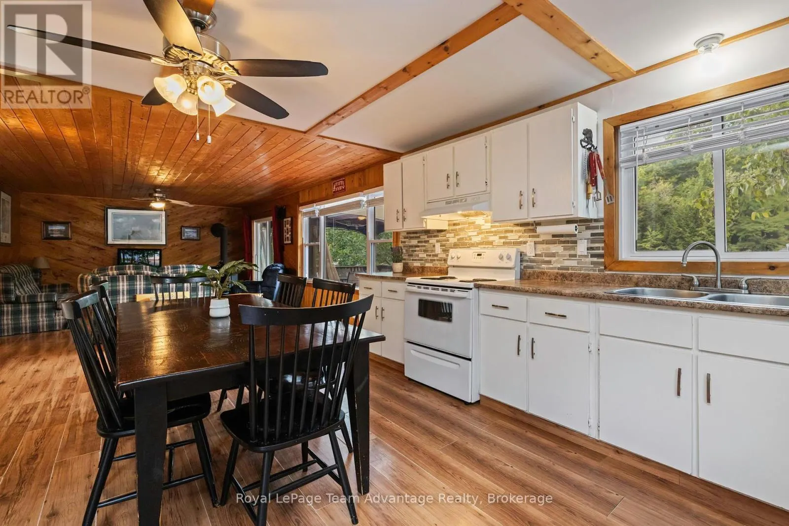 79 MCKELLAR LAKE ROAD