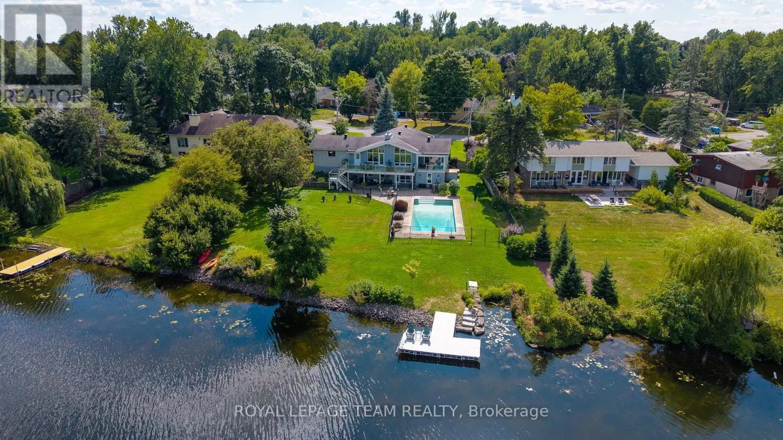 5409 RIVERSIDE CRESCENT